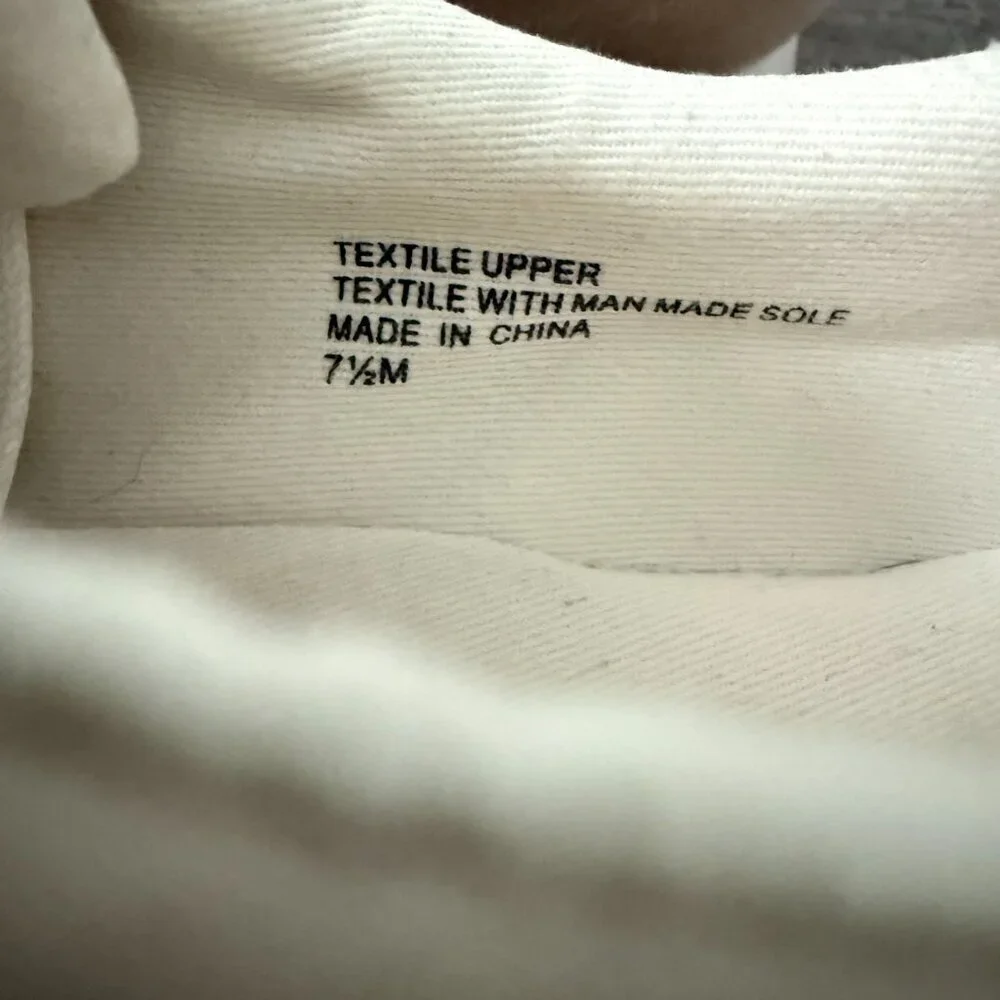 Loft Women's‎ Beige old school look sneakers Size 7.5